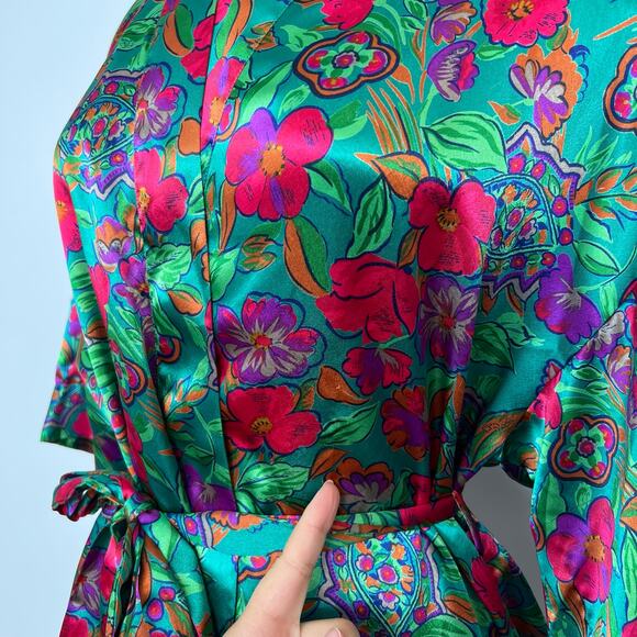 Cacique Vintage Short Satin Robe Kimono Green Floral  | Size: Small - Picture 7 of 9